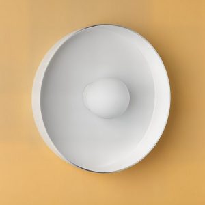 Белый настенный светильник "Кассель" - Ø 35 см.