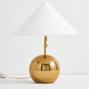 Золотистая лампа "Шанталь" с белым конусным абажуром