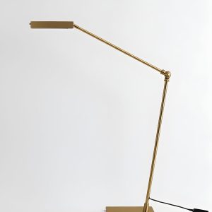 Золотая настольная лампа "Уве"