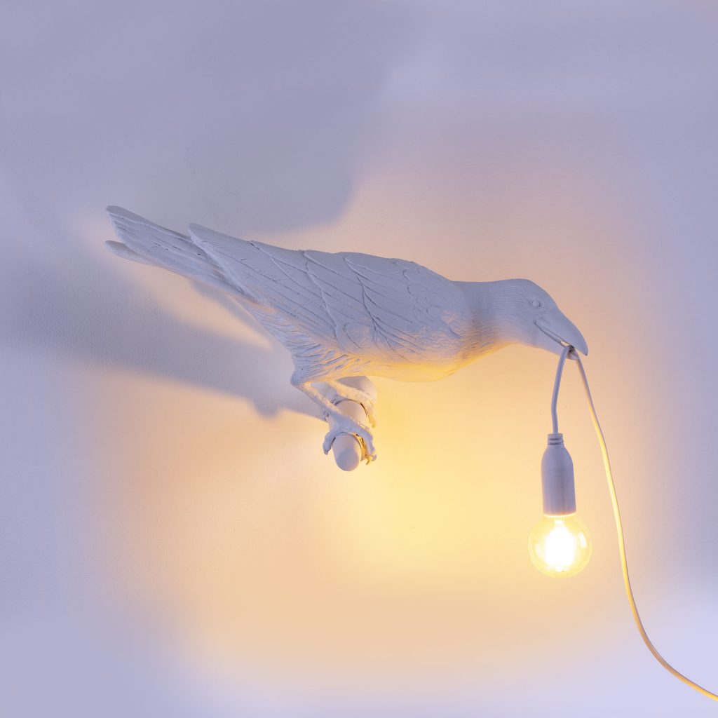 Настенный светильник Bird Lamp White Looking Right