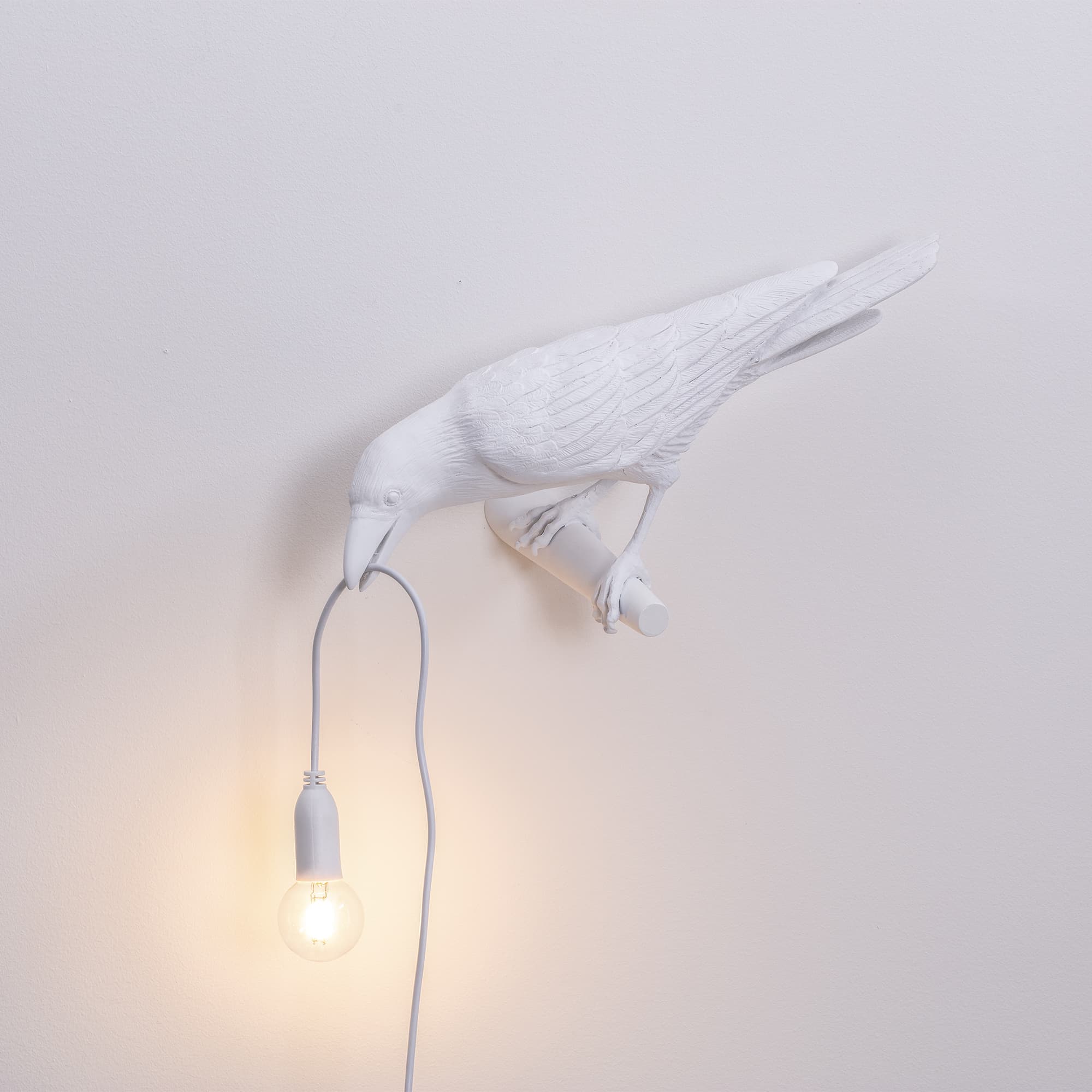 Настенный светильник Bird White Looking Left