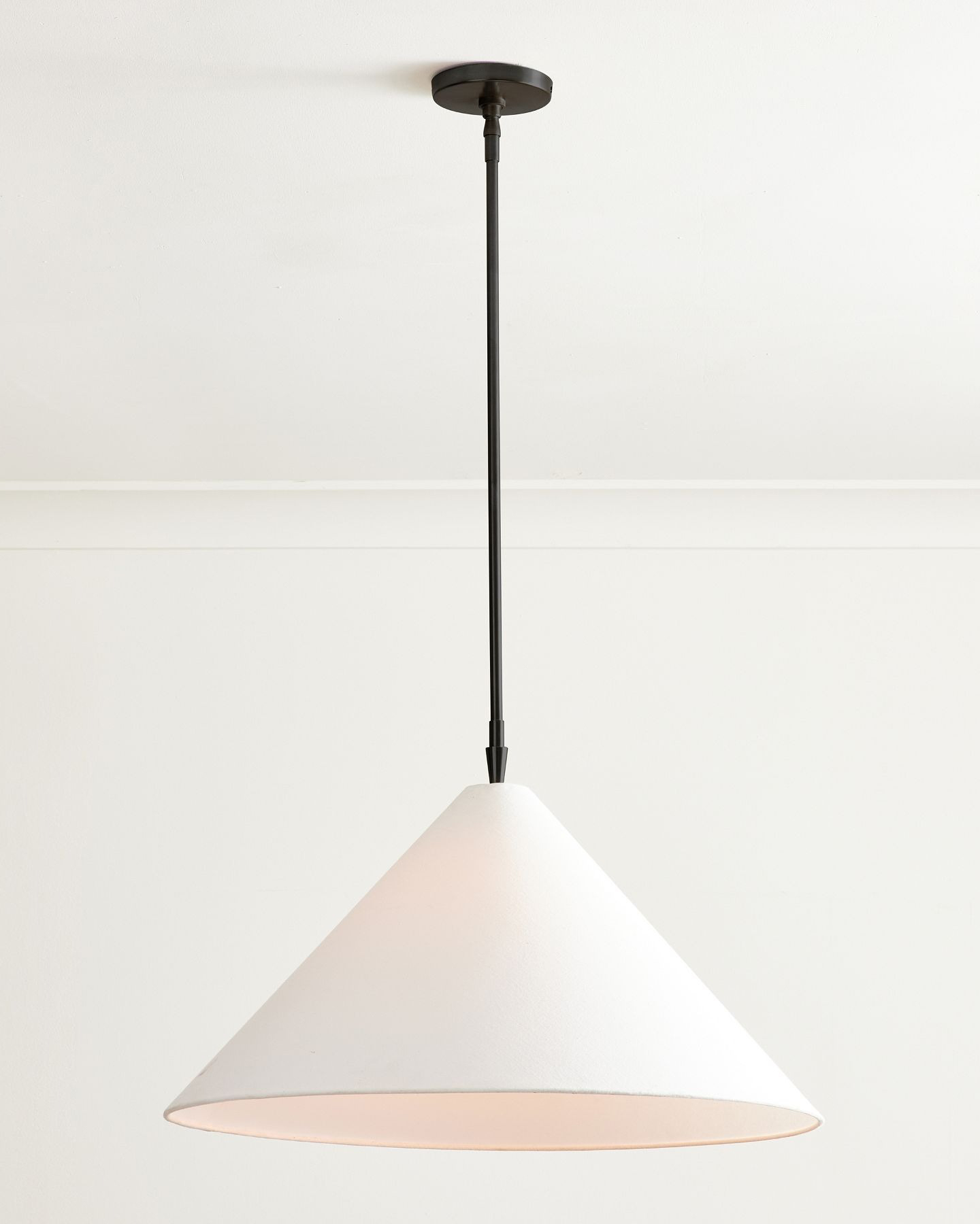 black-pendant-elsass