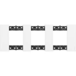 BticinoLivingNow – Декоративная рамка 3 поста (2+2+2М) цвет белый