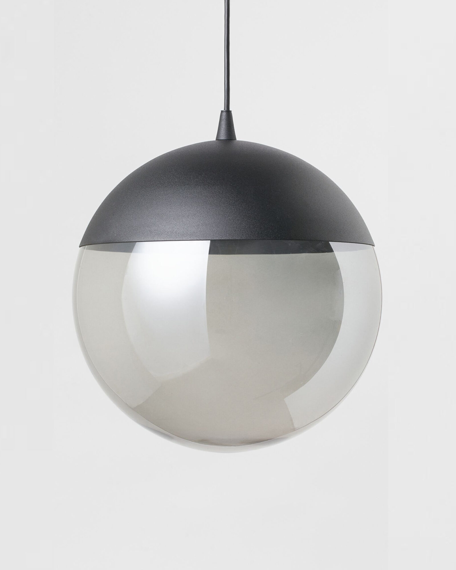 hm-metal-pendant-light-black_big-1600x2000