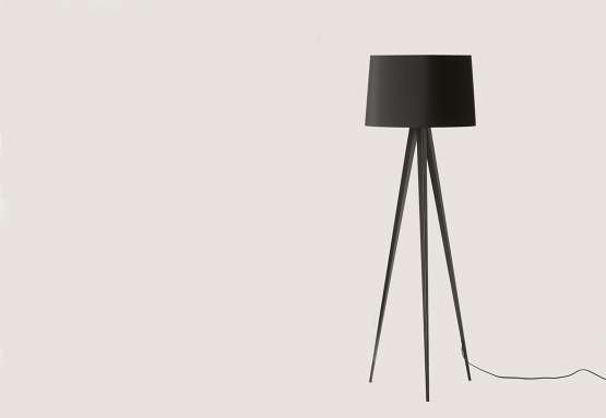 Aromas P1184 TRIPOD напольный светильник