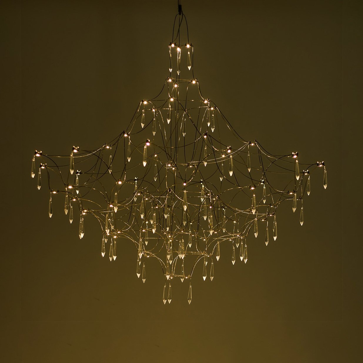 1659356785_12-mykaleidoscope-ru-p-podvesnie-lyustri-dizain-krasivo-foto-12