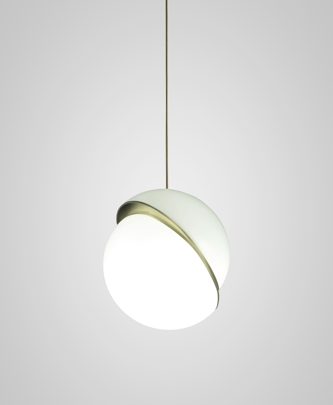 croppedimage680825-crescent-light-studio3