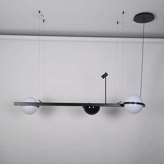 Реечный Подвесной Светильник Palma Wall Lamp 2 Шара + 1 Вазон Горизонтальная
                    By
                    Imperiumloft — изображение 2