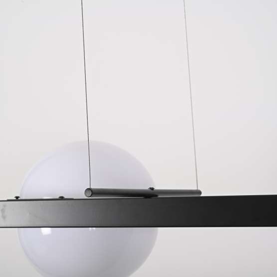 Реечный Подвесной Светильник Palma Wall Lamp 2 Шара + 1 Вазон Горизонтальная
                    By
                    Imperiumloft — изображение 3