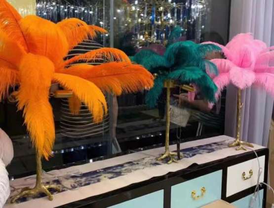 Лампа настольная The Feather Table Lamp — изображение 3