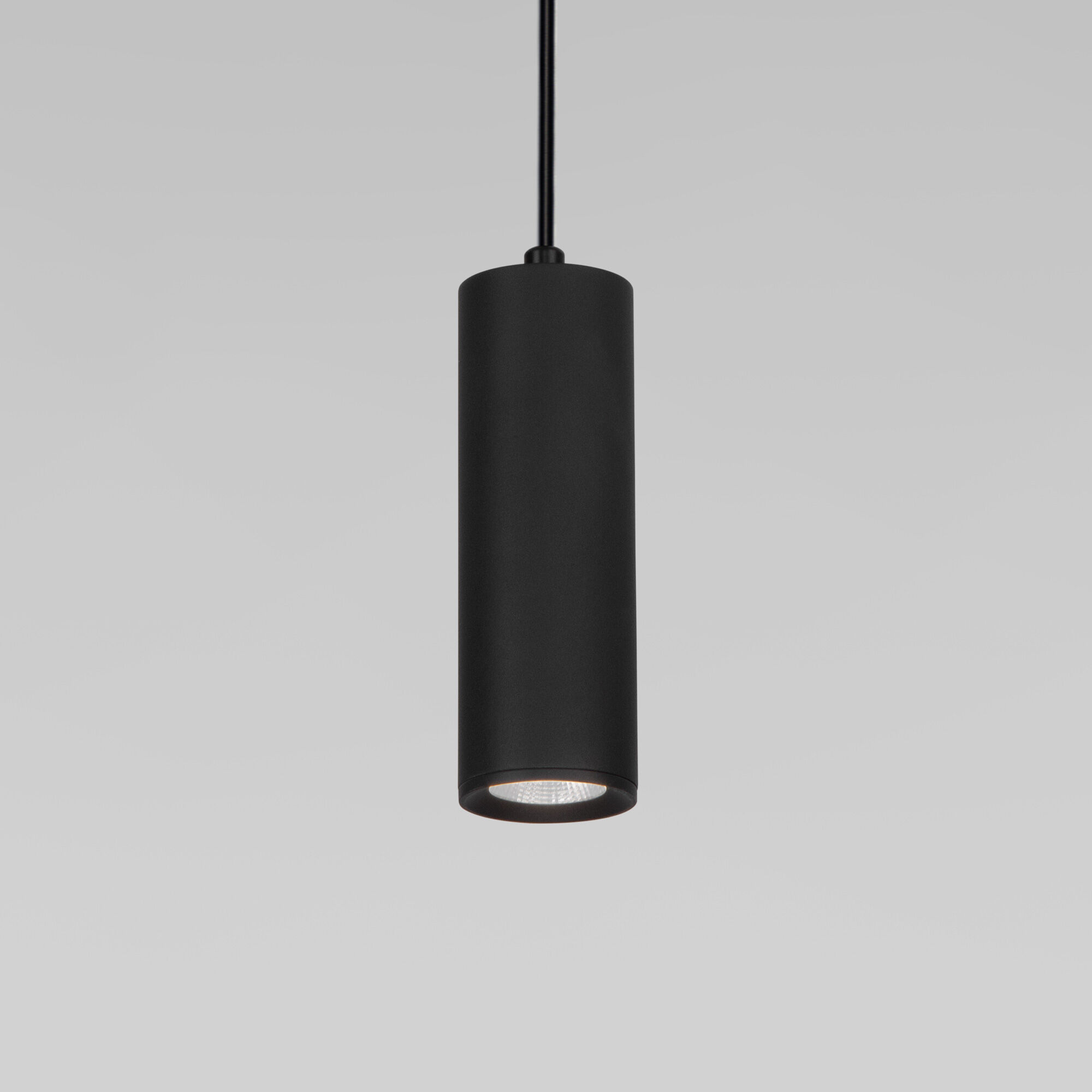 podvesnoy-svetodiodnyy-svetilnik-base-7w-4000k-ch-rnyy-50246-led-a064184_0002