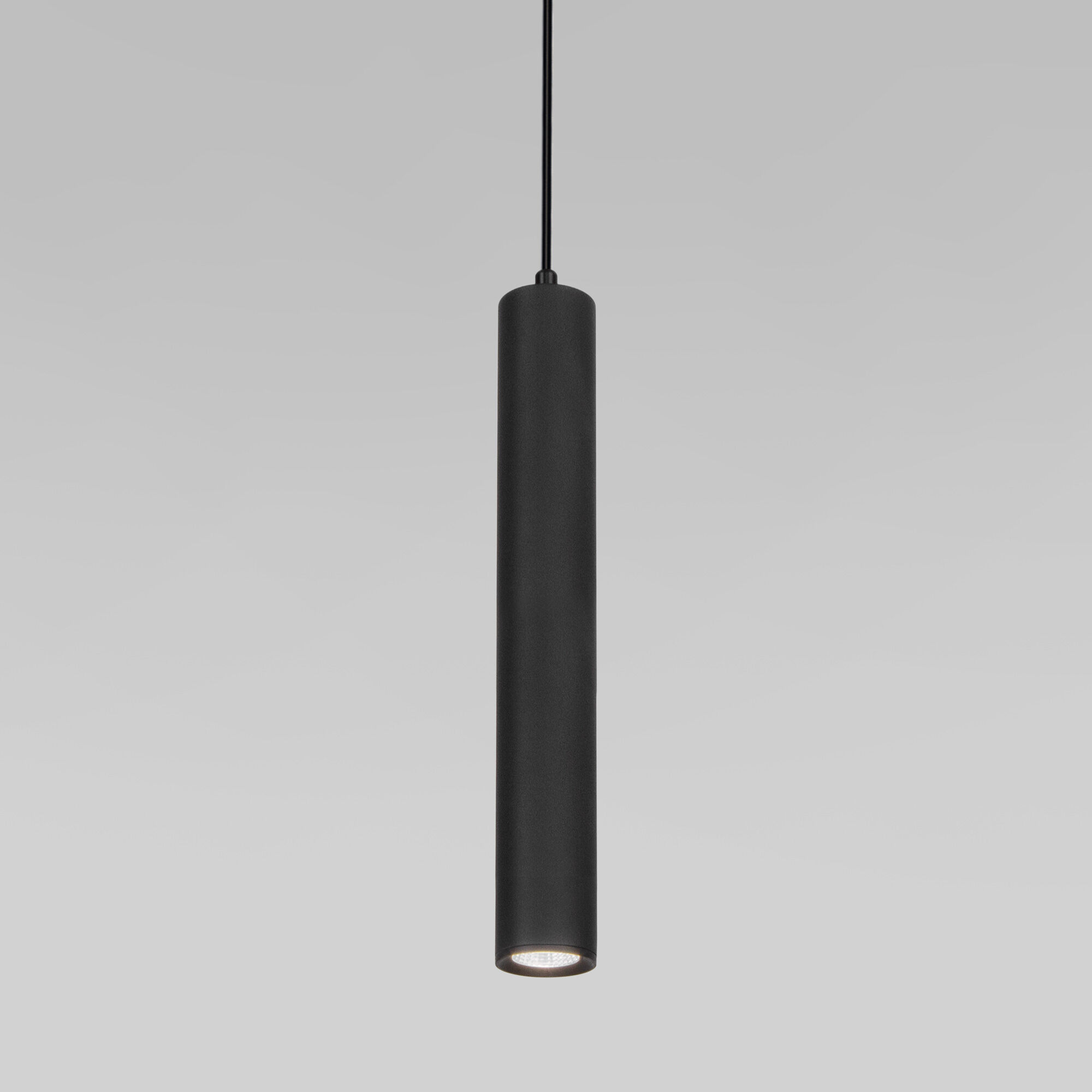 podvesnoy-svetodiodnyy-svetilnik-base-7w-4000k-ch-rnyy-50248-led-a064188-0001
