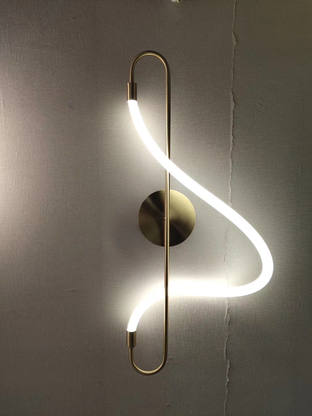shiva_wall_lamp