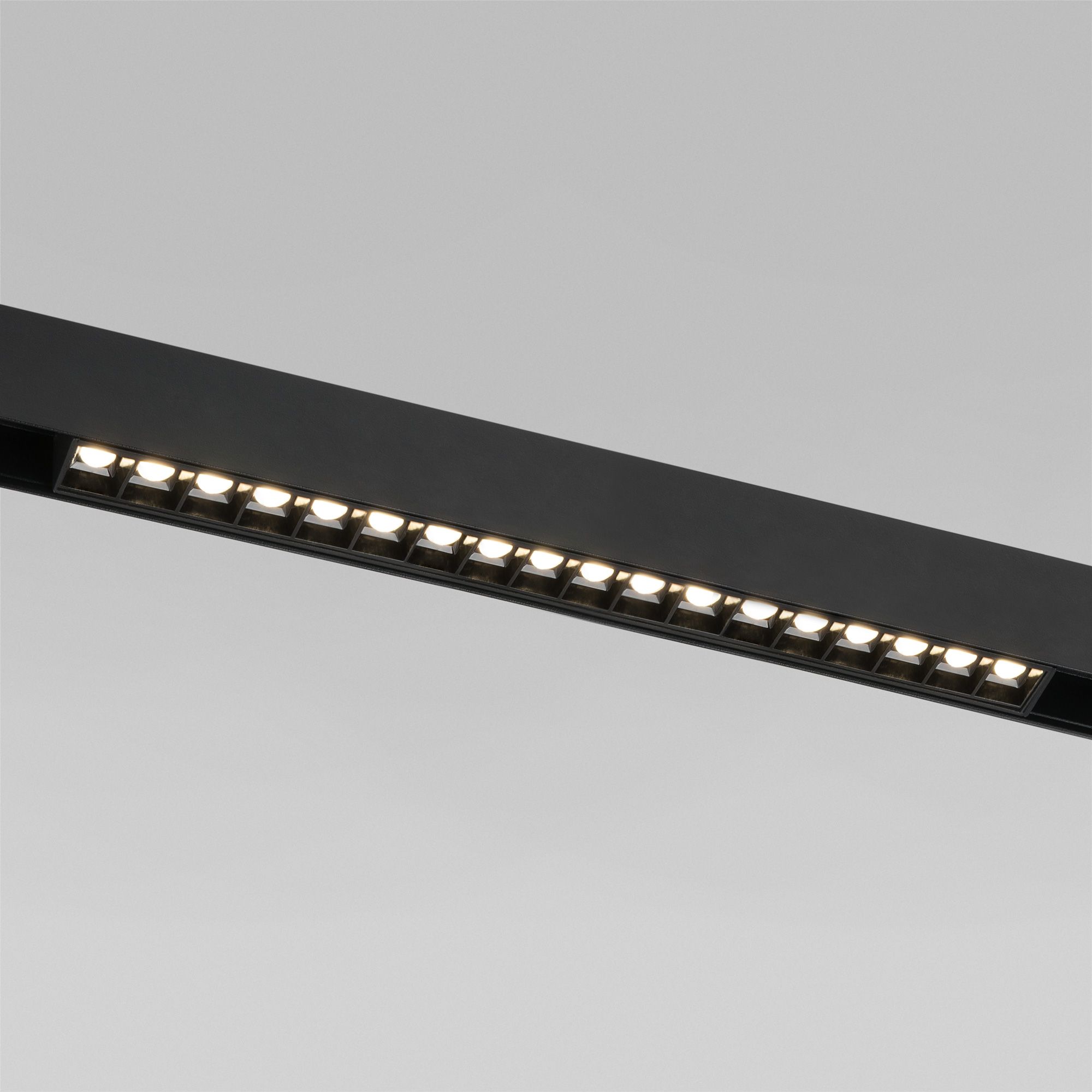 slim-magnetic-sl03-trekovyy-svetilnik-18w-4200k-chernyy-85006-01-a057194-0001