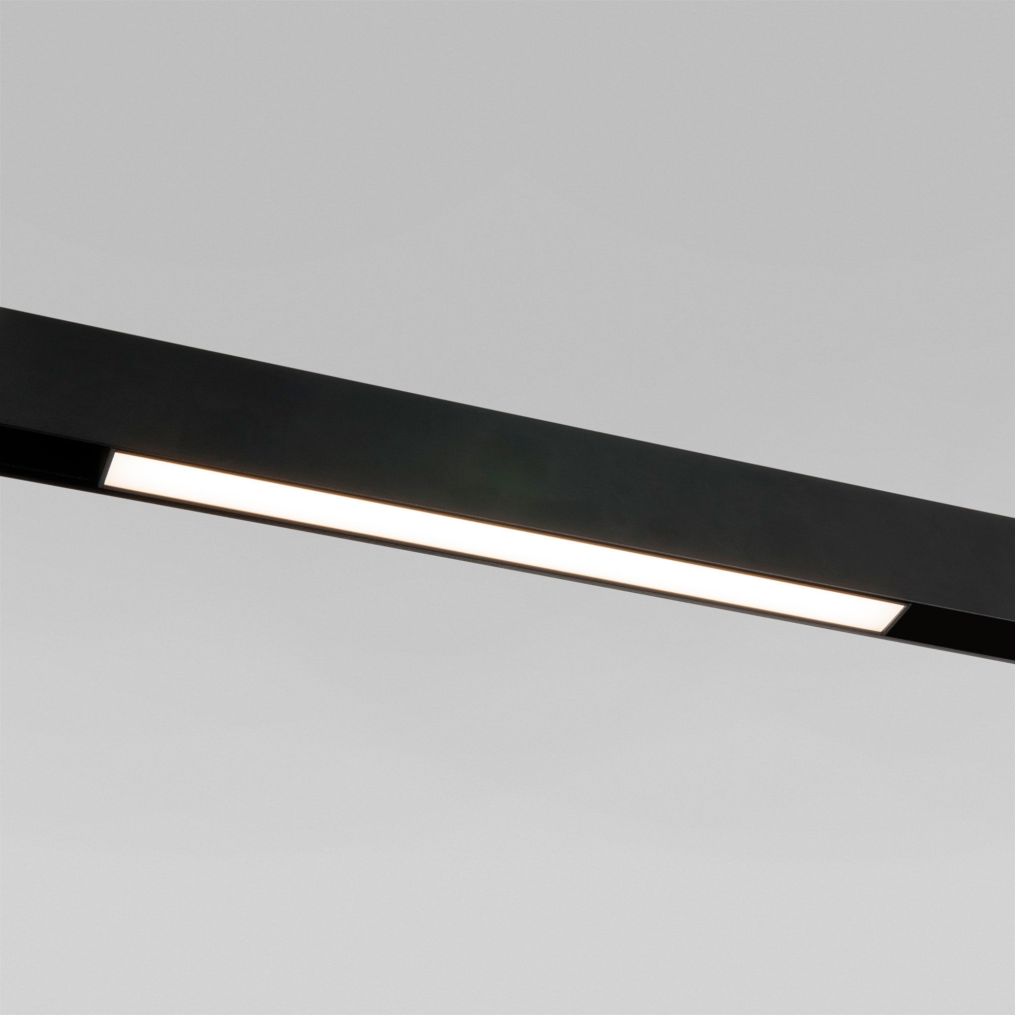 slim-magnetic-trekovyy-svetilnik-l01-10w-4200k-chernyy-85000-01-a057188_0001