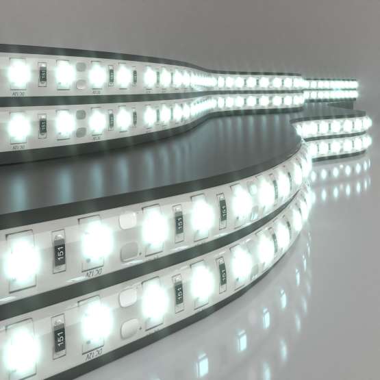 Светодиодная лента 12 В 14,4 Вт/м 60 Led/м 5050 IP65, холодный белый 6500К, 5
                    м Лента светодиодная 12V 14,4W 60Led 5050 IP65 холодный белый, 5м