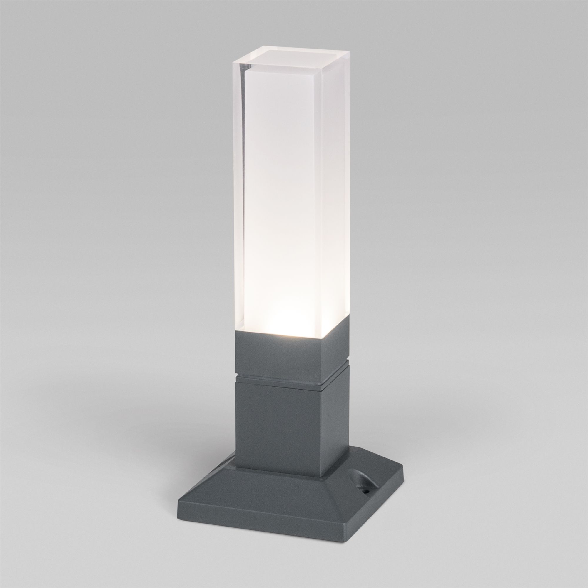 ulichnyy-landshaftnyy-svetodiodnyy-svetilnik-seryy-ip54-1536-techno-led-a052859_0002