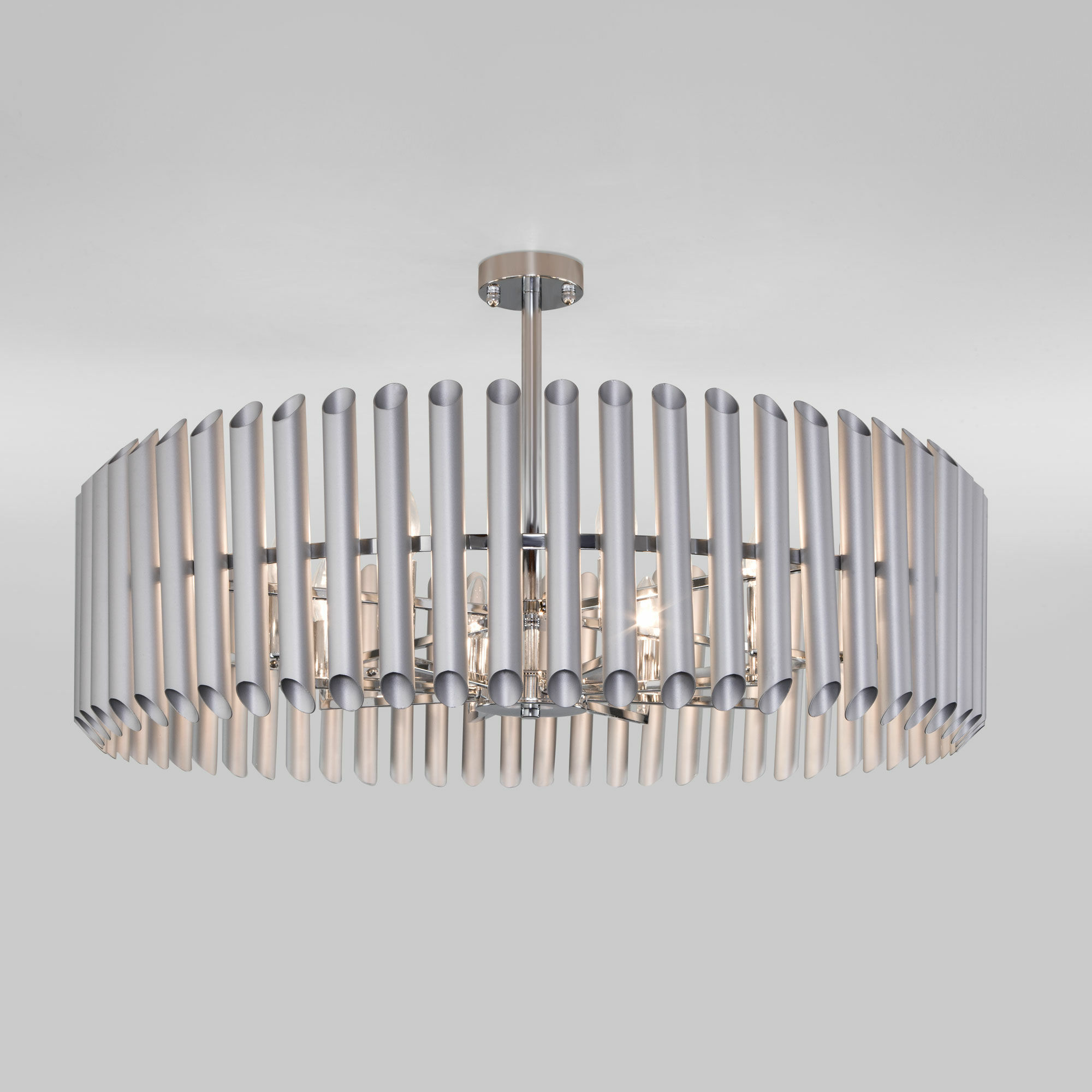 potolochnaya-lyustra-s-metallicheskim-plafonom-362-8-serebro-a058078-0001