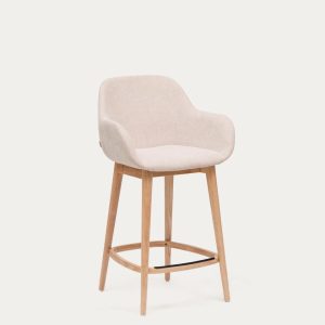 Полубарный стул Konna бежевого цвета с ножками из массива ясеня в светлой отделке, 65 см