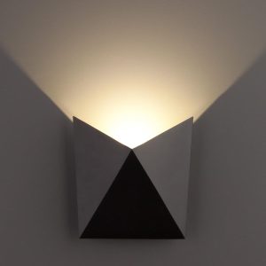 Уличный светодиодный светильник Batterfly черный 1517 Techno LED черный