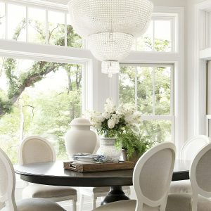 Большая серебряная люстра "Карла" со стеклянными бусами