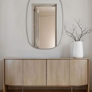 Серебряное настенное зеркало "Вейл"