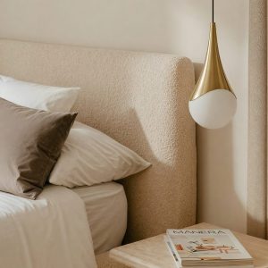 Золотой подвесной светильник "Алто"