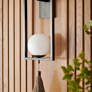 Настенный светильник с кисточкой "Келси"