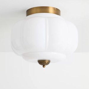 Золотистый светильник "Элаиза" с белым плафоном