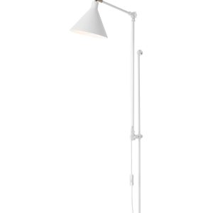 Белый настенный светильник "Джордан"