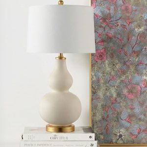 Бежевая настольная лампа "Мерсер"