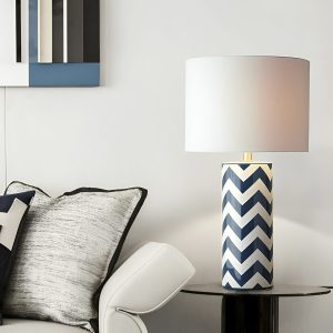 Синяя настольная лампа "Ванесса"