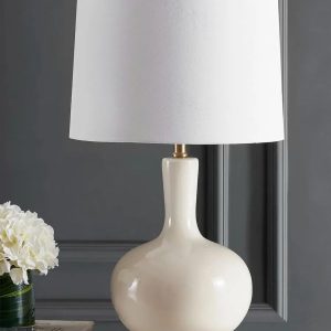 Кремовая настольная лампа "Эверли"