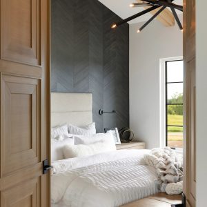 Чёрная люстра "Пэрис"