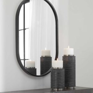 Чёрное настенное зеркало “Хоггарт”